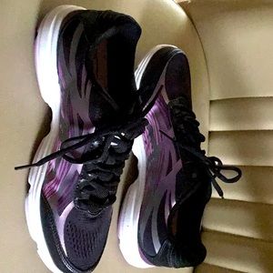 Woman sneakers 8 /1.2.